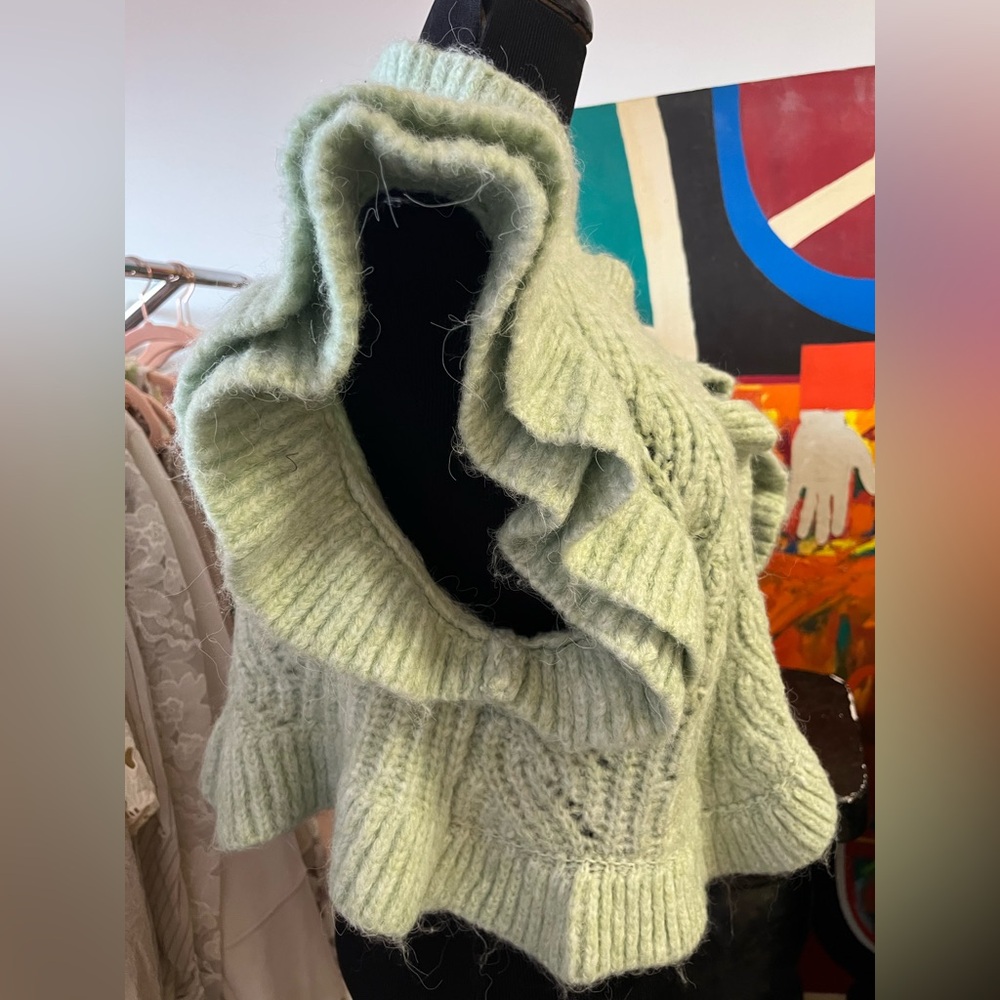 Zara Light Green Ruffled Sweater - Picture 3 of 5